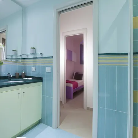 Apartment, 700m To Sandy