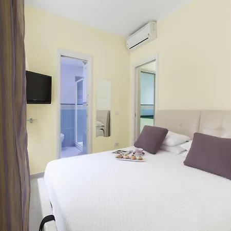 Apartment, 700m To Sandy *