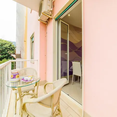 Apartment, 700m To Sandy Sorrento