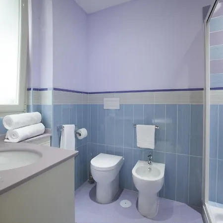 Apartment, 700m To Sandy *