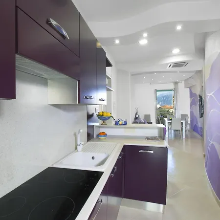 Διαμέρισμα Apartment, 700m To Sandy *