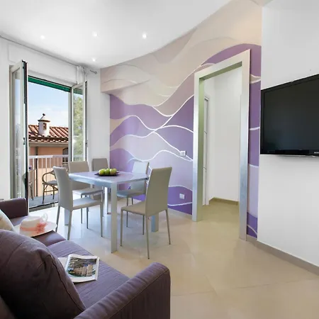 Appartement Apartment, 700m To Sandy